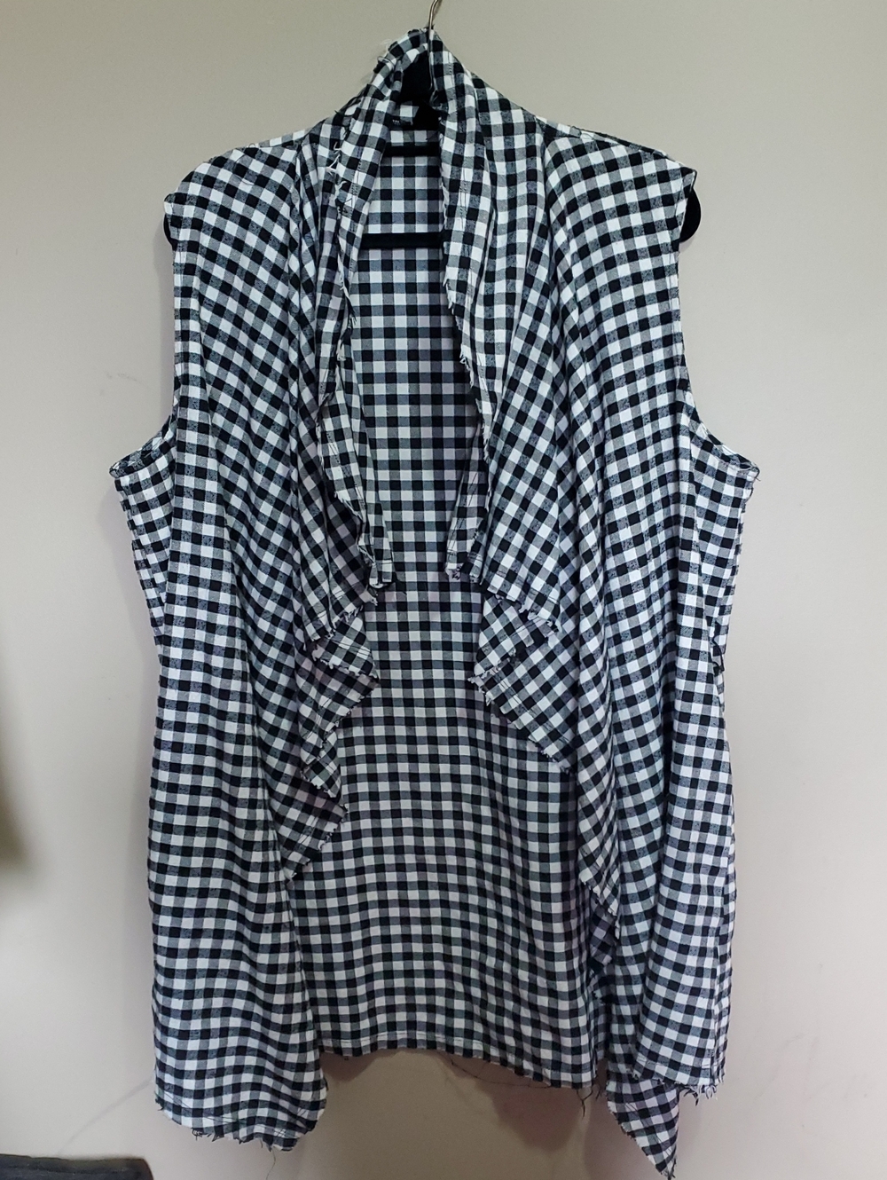 Shein Black & White Gingham Sleeveless Draped Open Vest Size 3XL